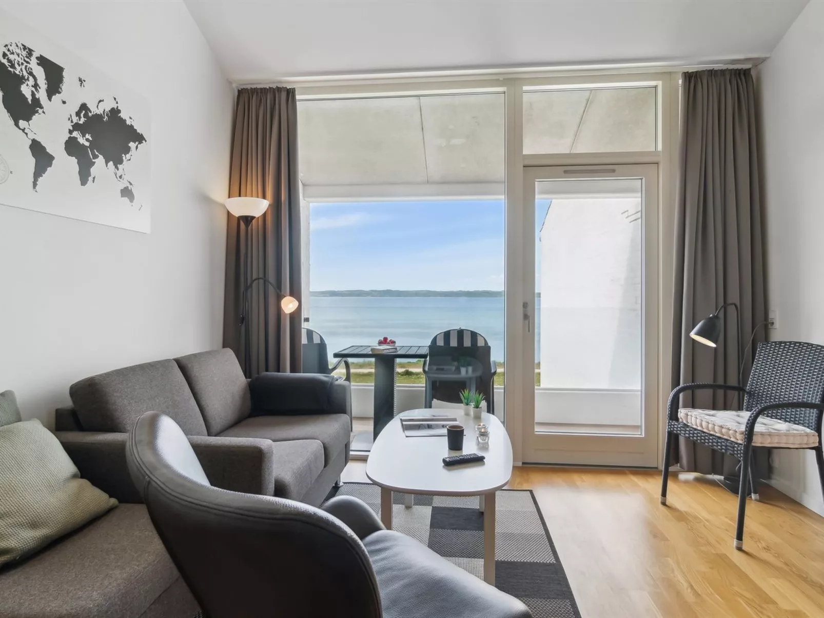 "Jærind" - 20m from the sea-Binnen