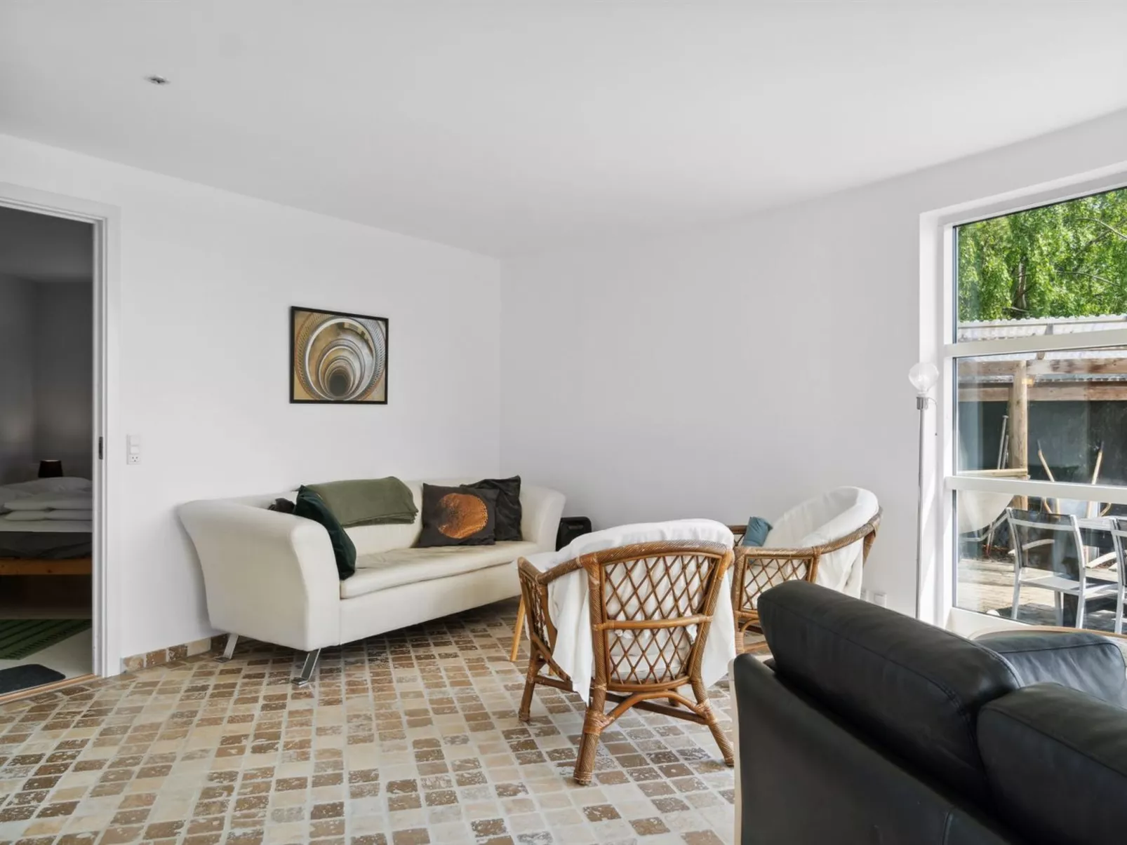 "Vemund" - 100m to the fjord-Binnen