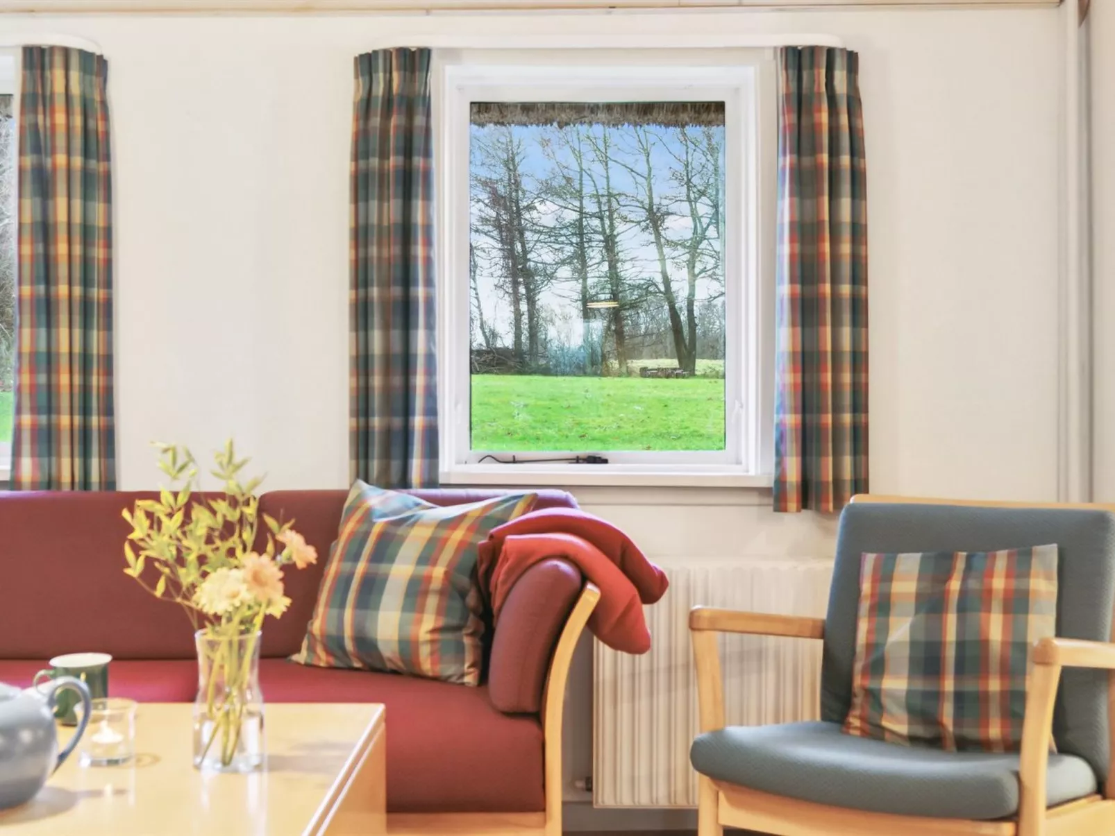 "Annli" - 800m to the fjord-Binnen