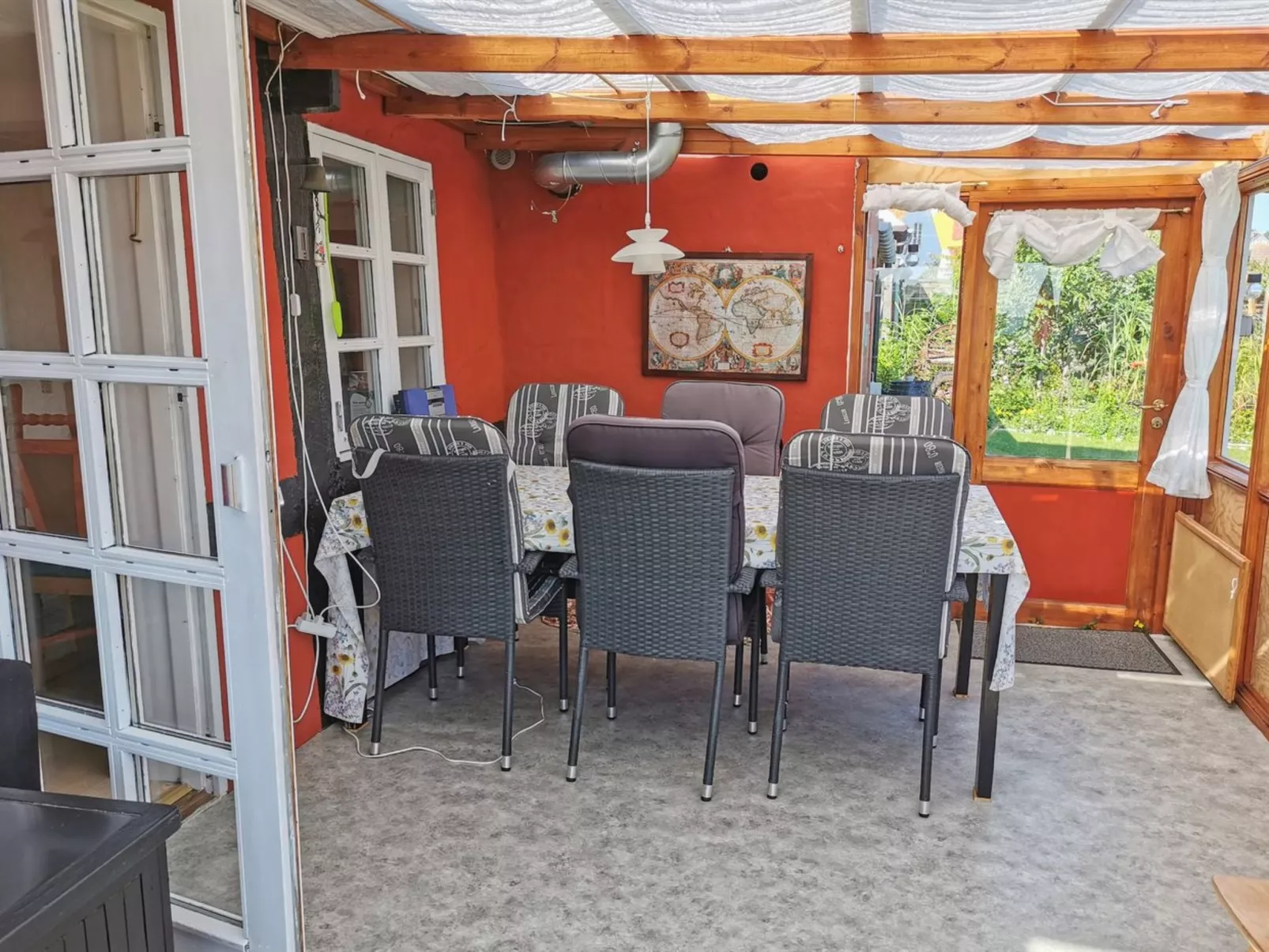 "Elvira" - 300m from the sea-Binnen