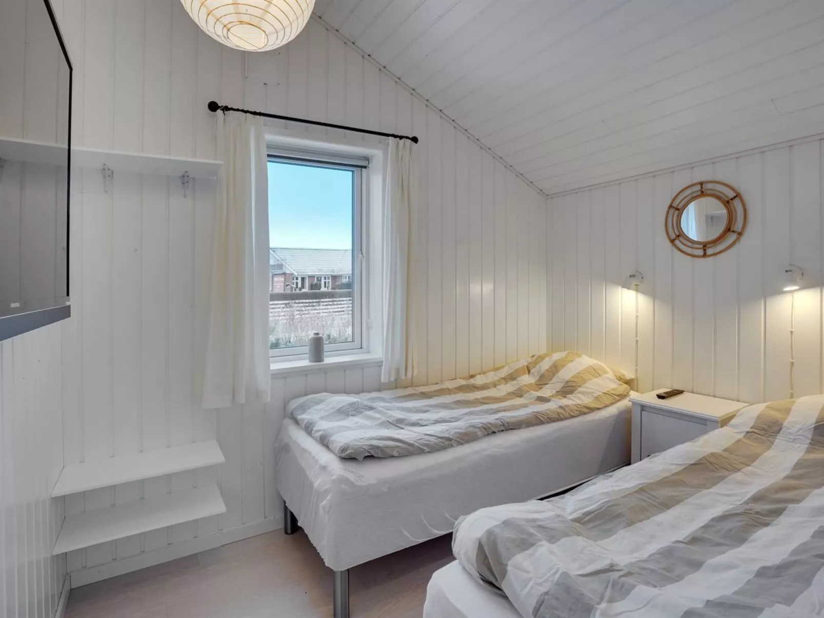 "Selima" - 300m from the sea-Binnen