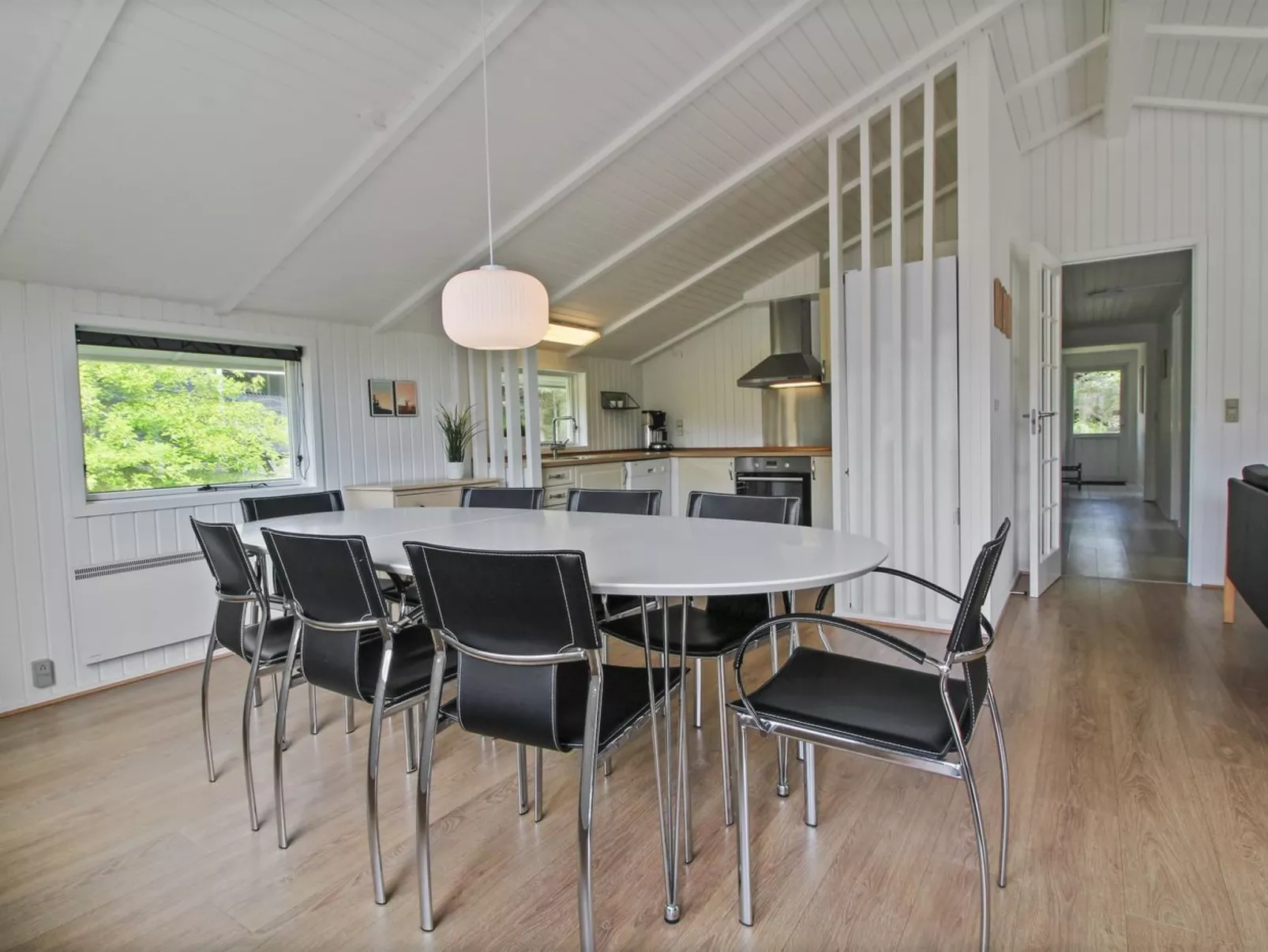 "Darina" - 1.5km from the sea-Binnen