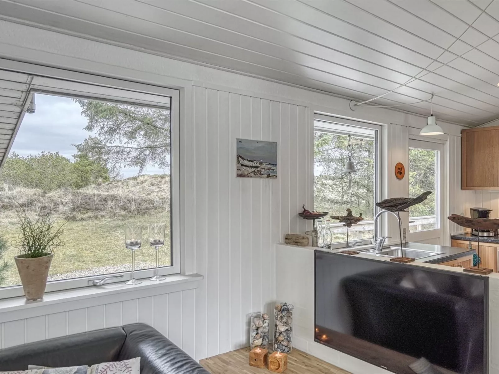 "Taneli" - 2.2km from the sea-Binnen