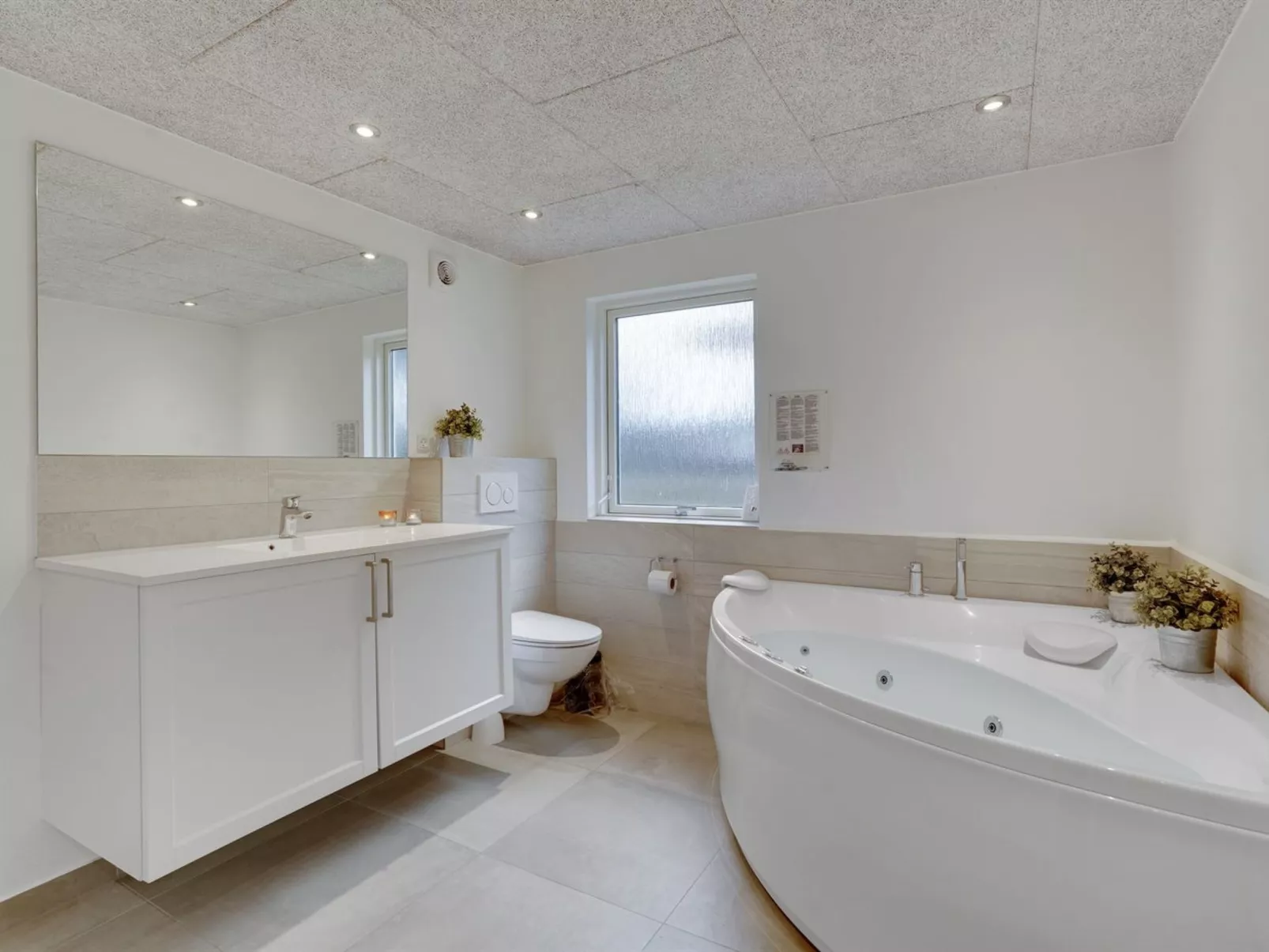 "Solgunn" - 900m from the sea-Binnen