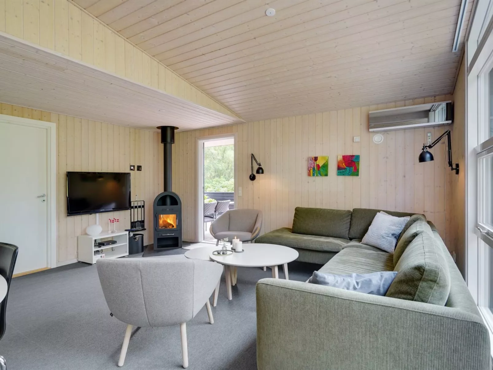 "Akkar" - 1.8km from the sea-Binnen