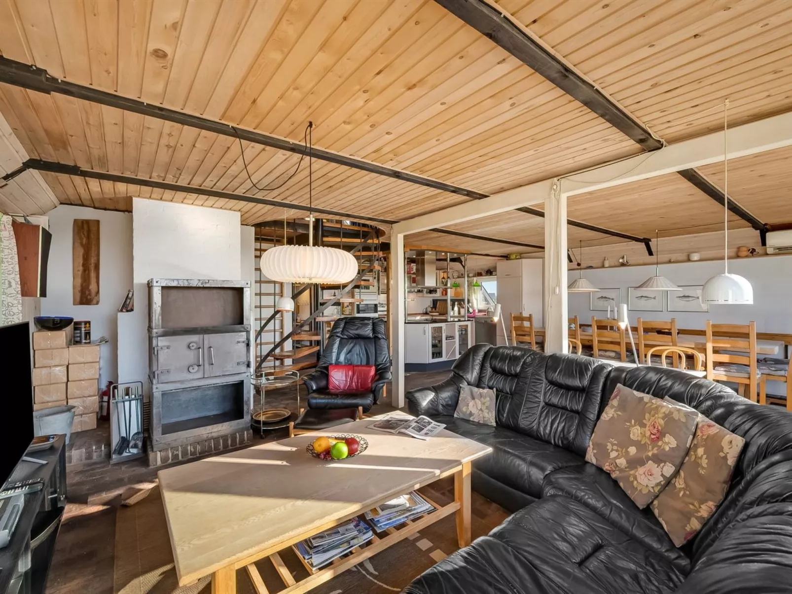 "Kurt" - 75m from the sea-Binnen