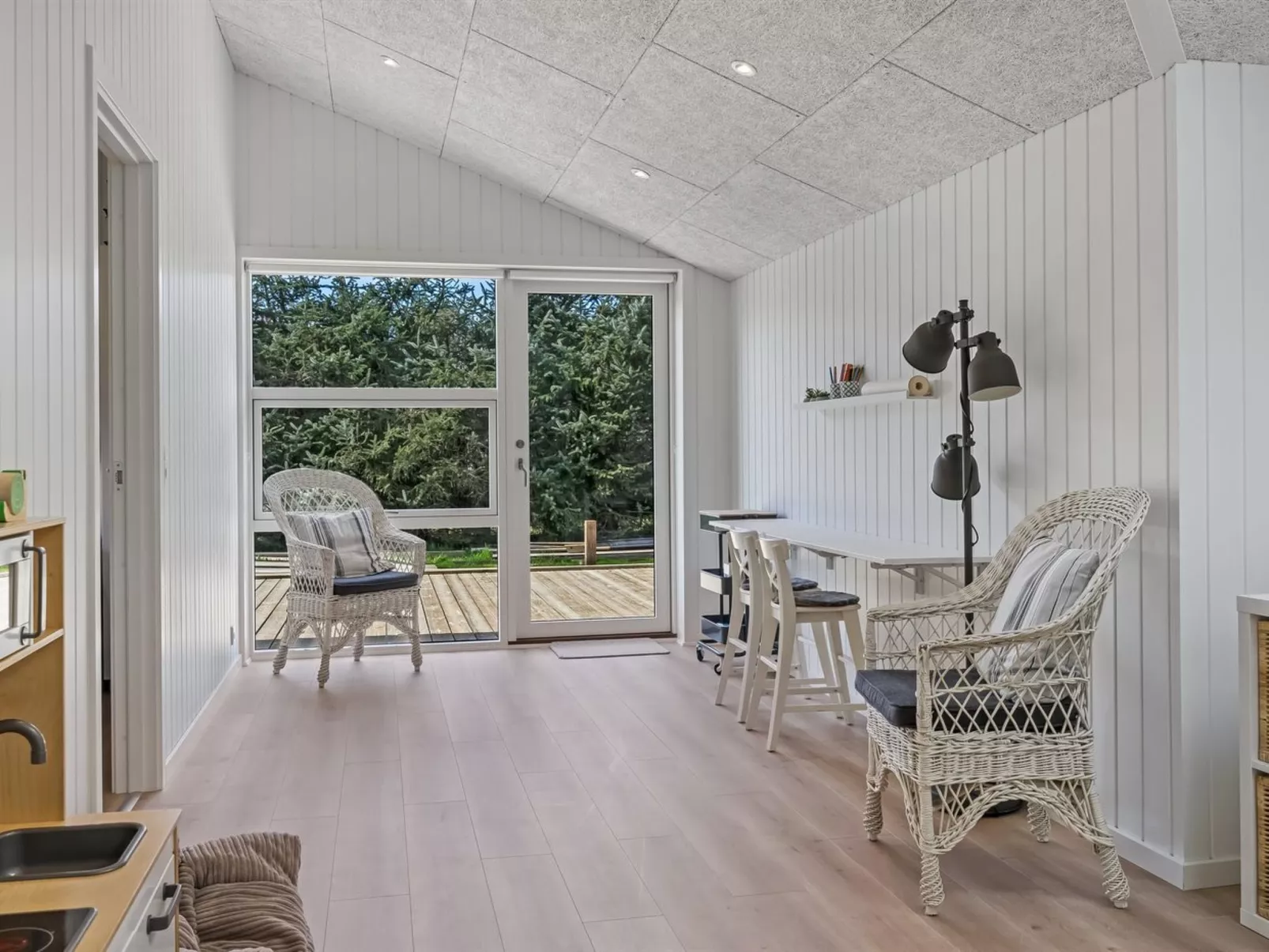 "Ema" - 1.9km from the sea-Binnen