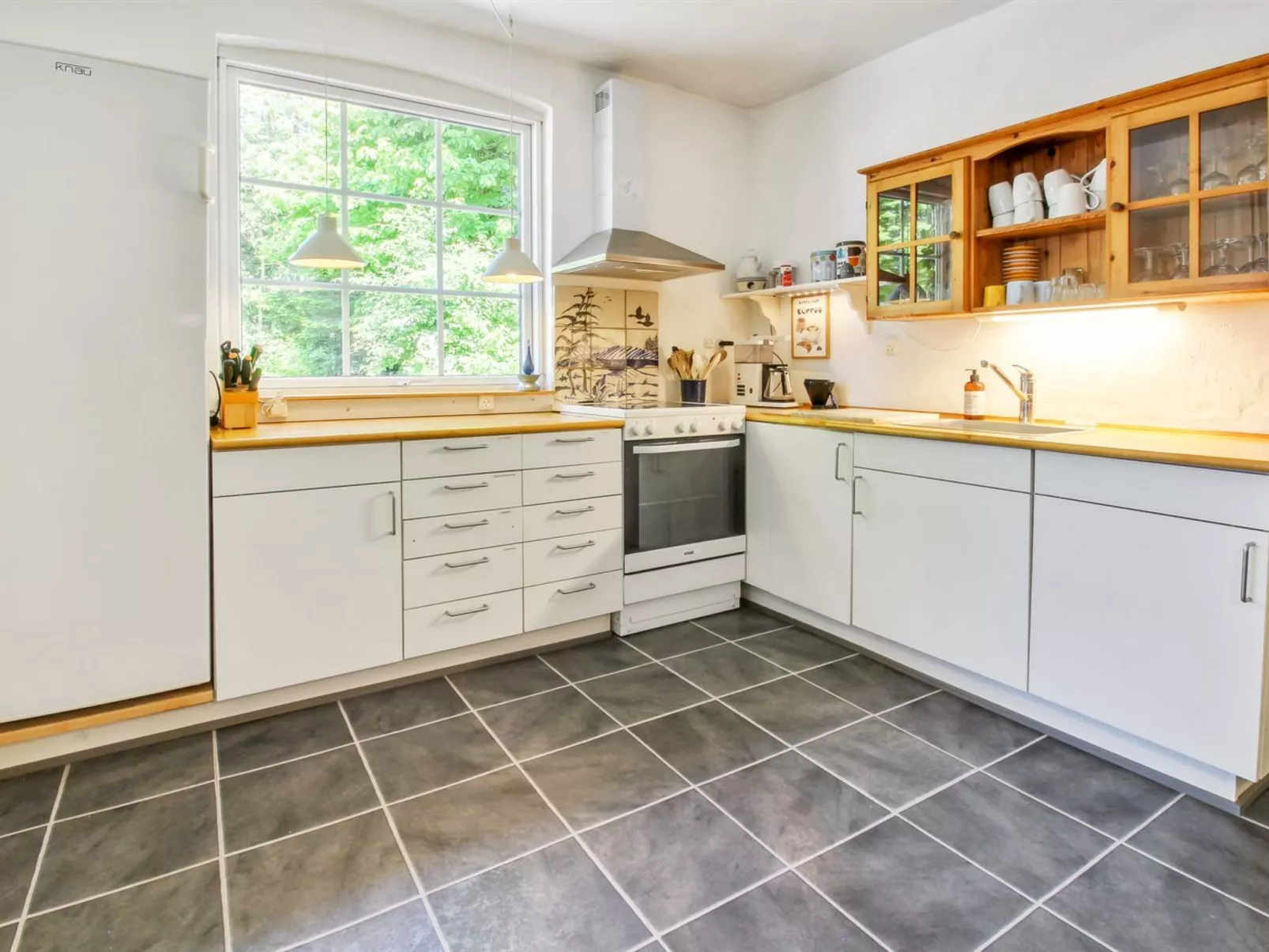 "Kiri" - 24km from the sea-Binnen