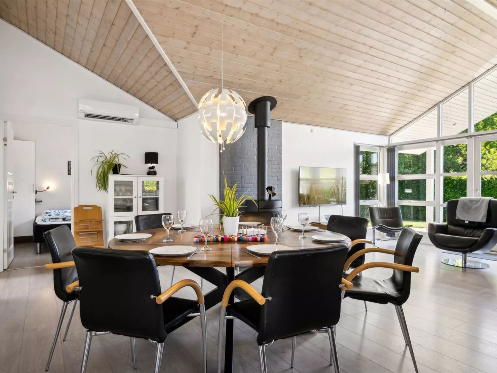 "Gunva" - 30km from the sea-Binnen