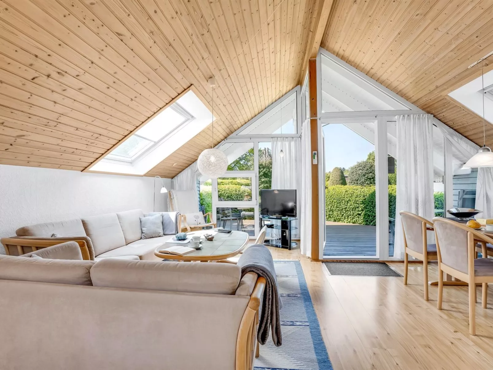 "Tytti" - 300m from the sea-Binnen