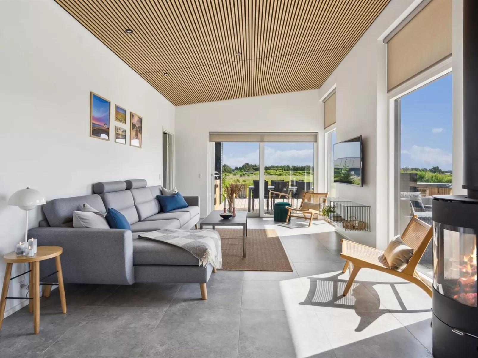 "Lyder" - 400m from the sea-Binnen