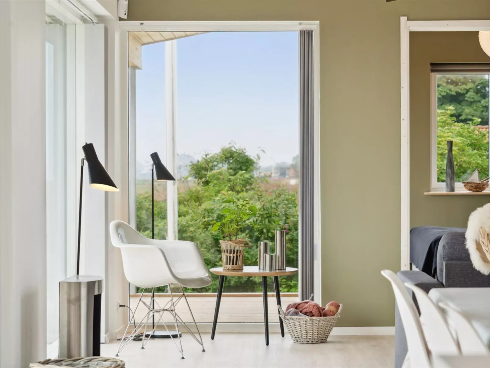 "Susana" - 50m from the sea-Binnen