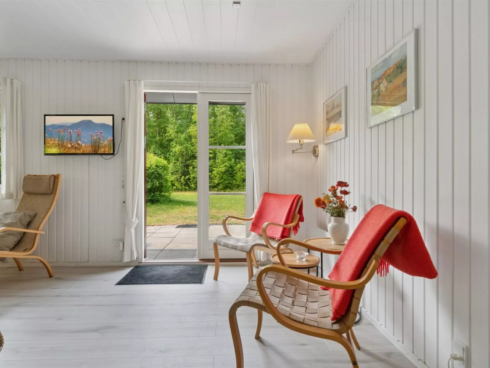 "Gail" - 200m from the sea-Binnen