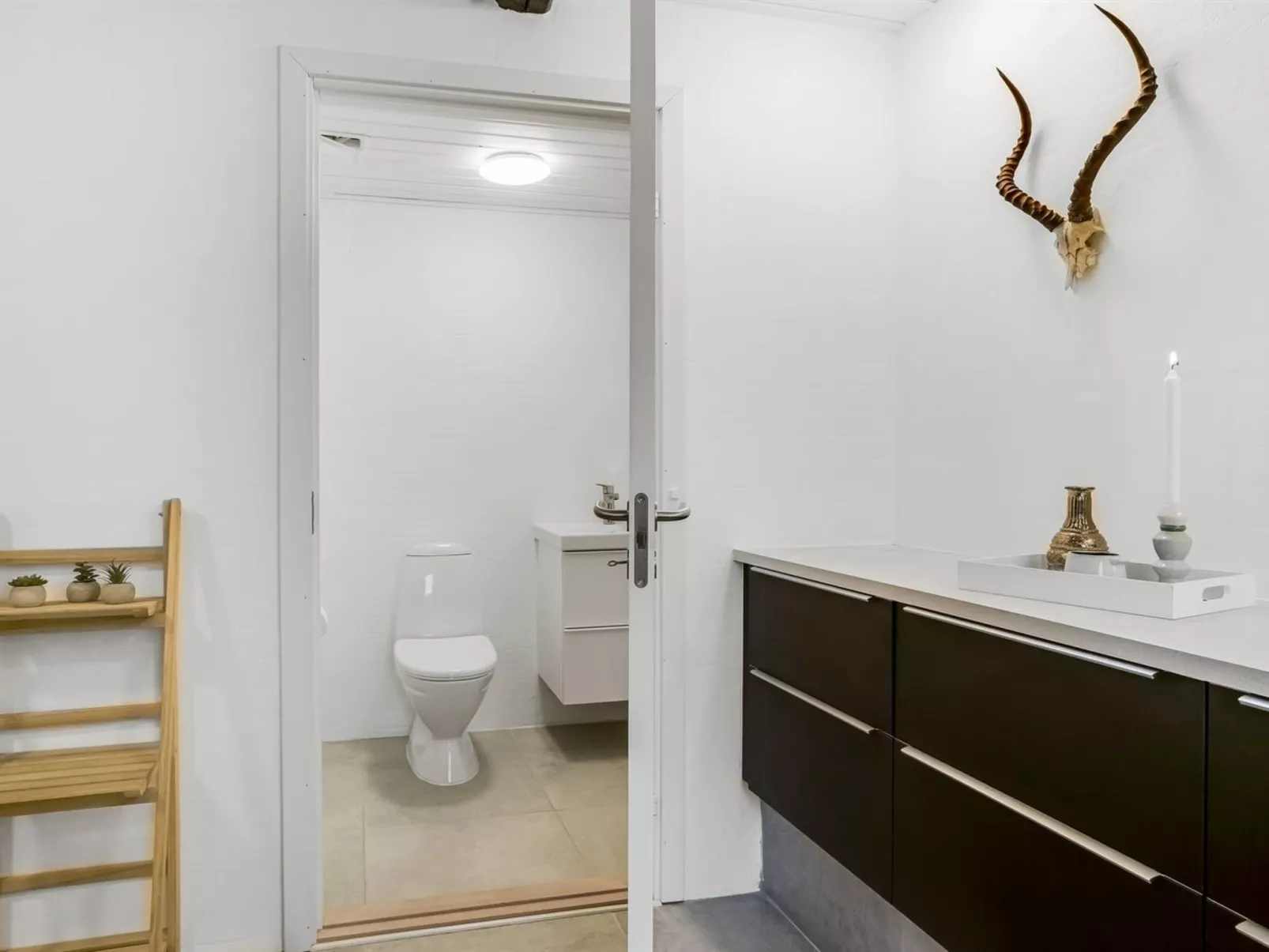 "Thorgot" - 3km from the sea-Binnen