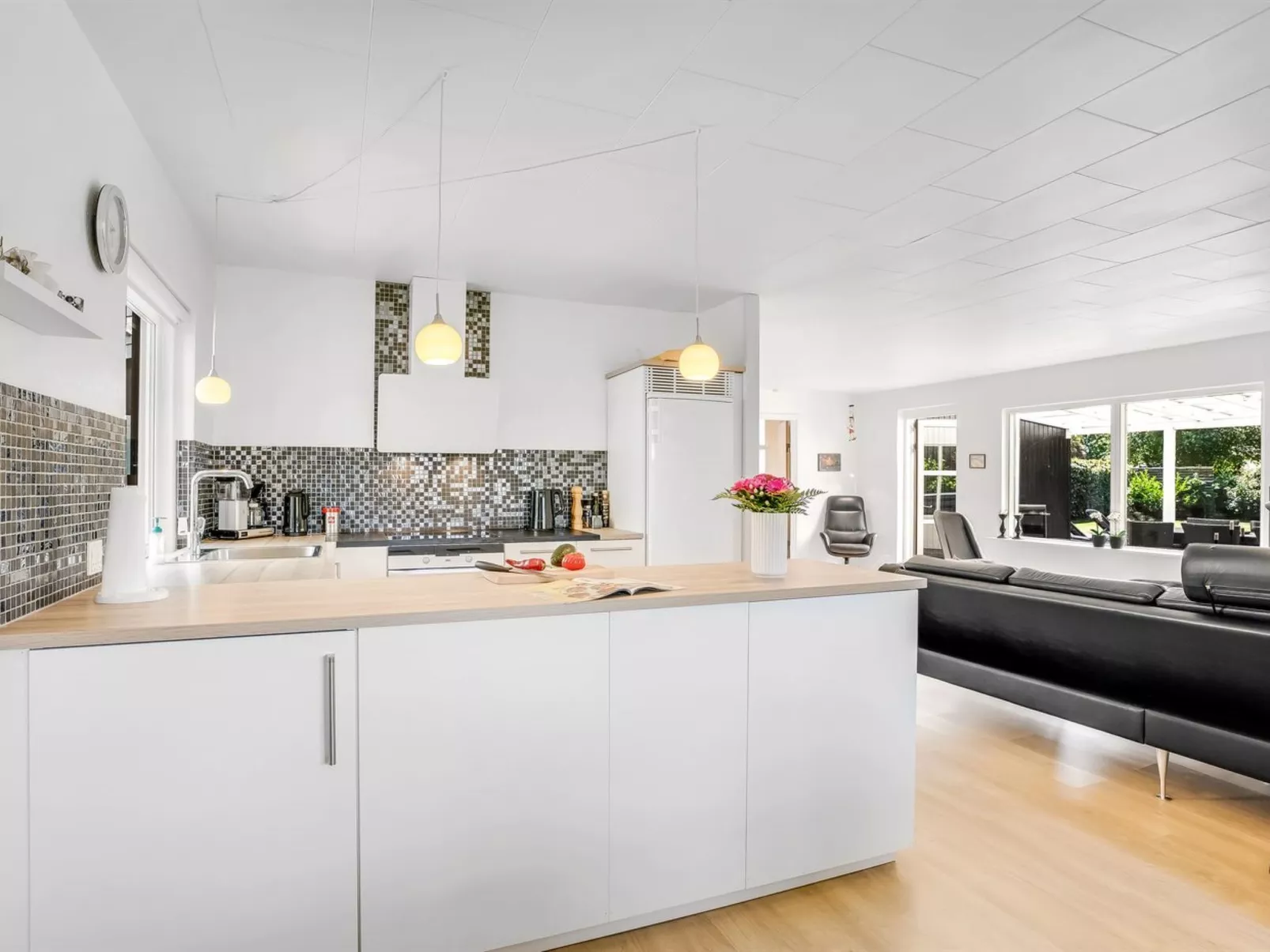 "Ansine" - 500m from the sea-Binnen