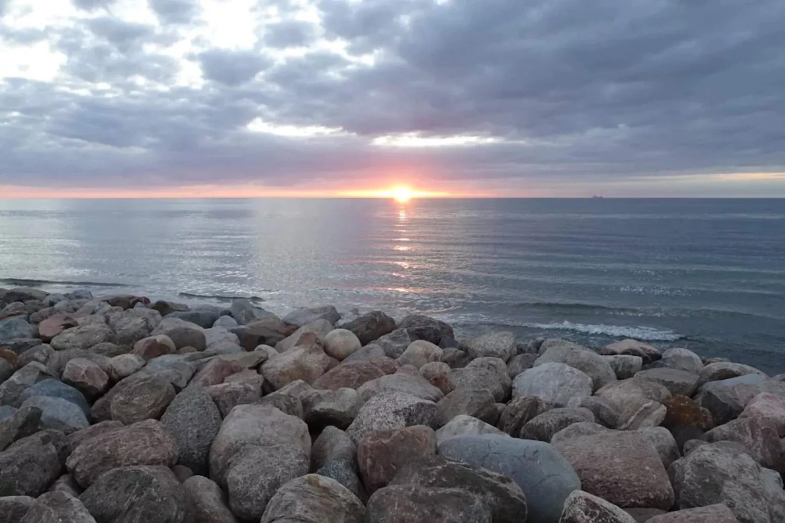 Gezellig toevluchtsoord in Rageleje -- By Traum Ferienwohnungen-Waterzicht
