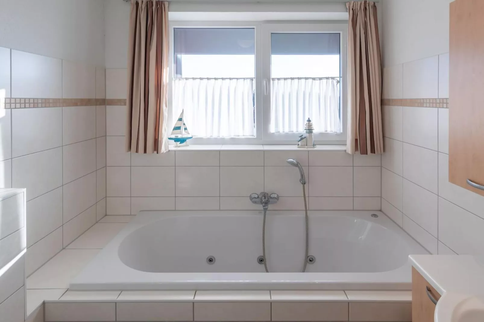 Kapitänsdeck 6 Pers 495-Badkamer