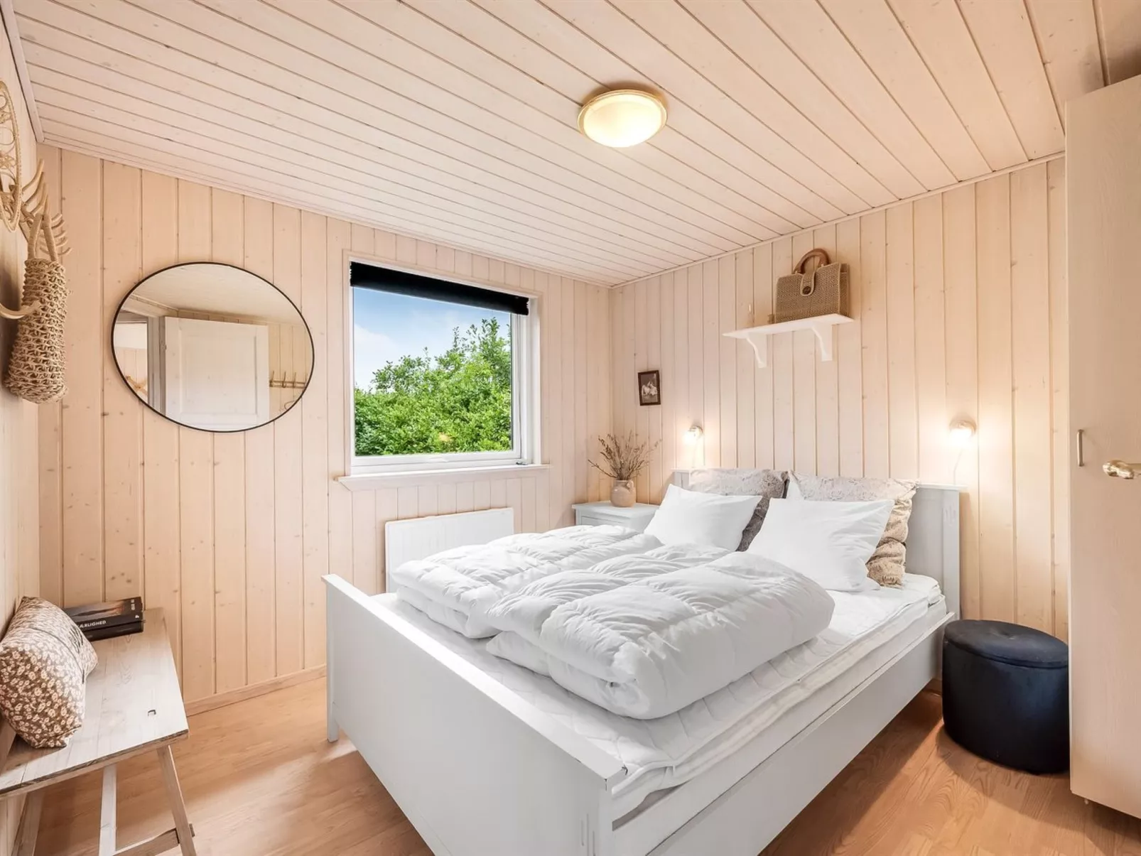 "Jarmunrek" - 400m to the fjord-Binnen