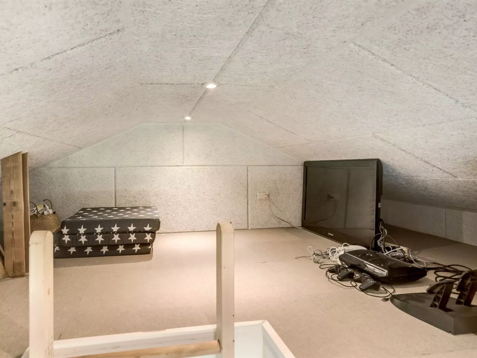 "Kanerva" - 100m to the fjord-Binnen