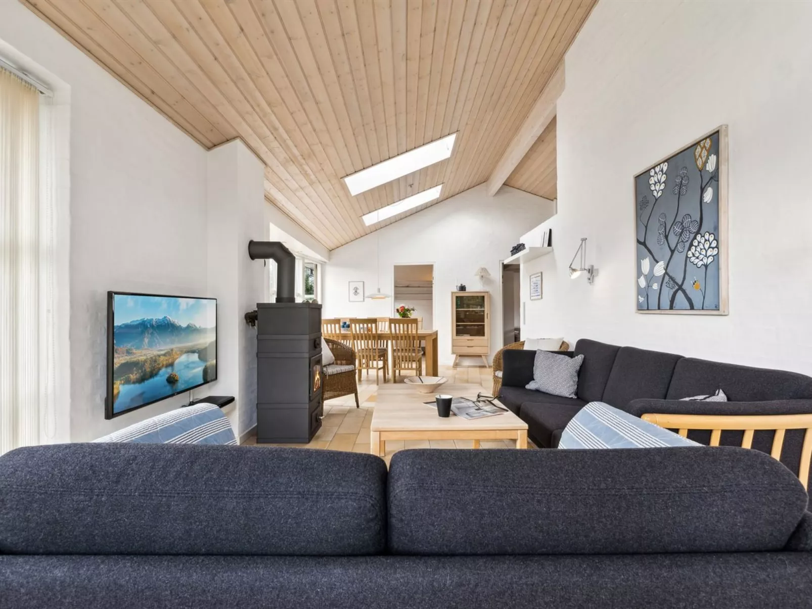 "Agneta" - 150m from the sea-Binnen