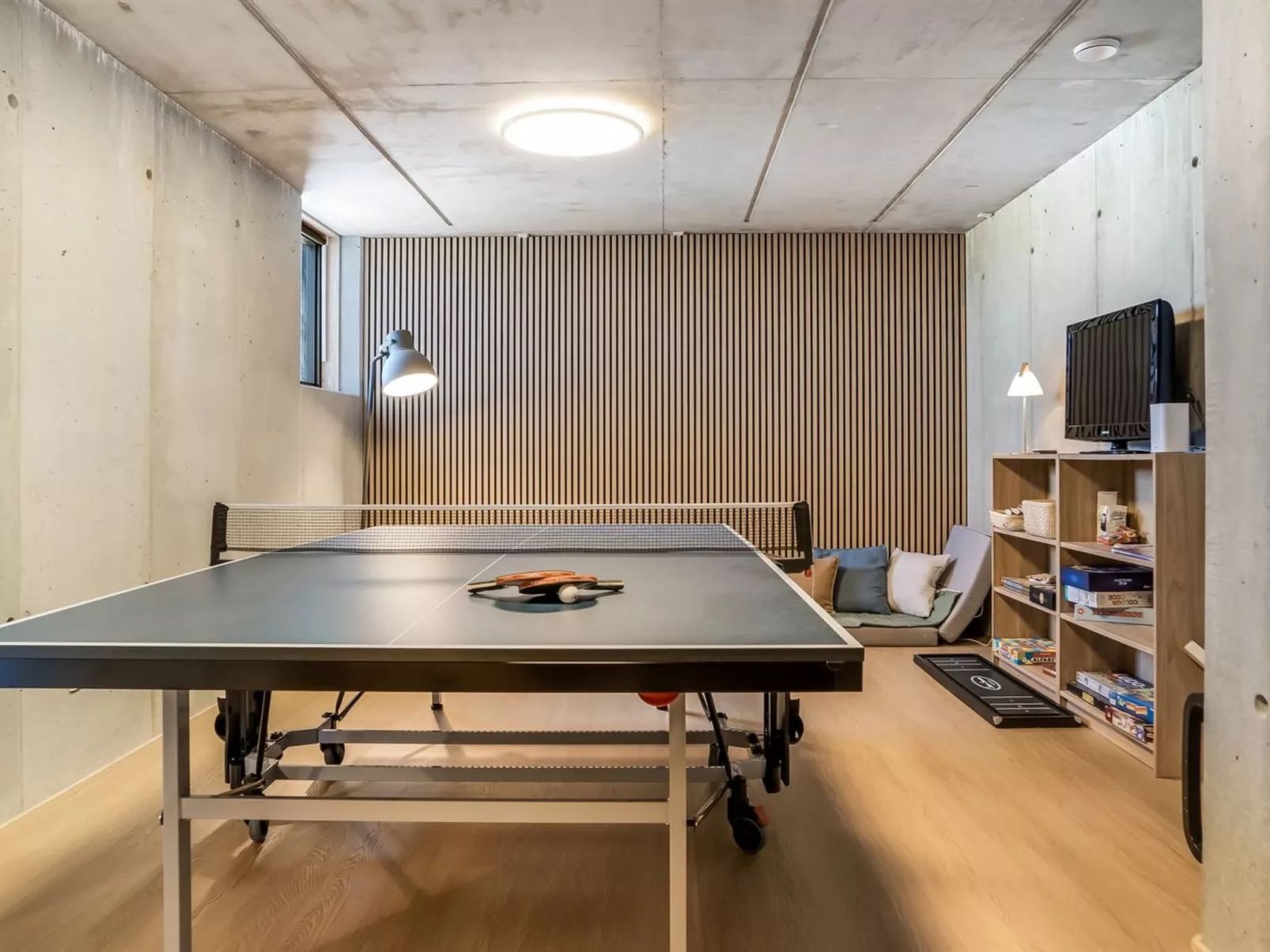 "Tamina" - 50m from the sea-Binnen