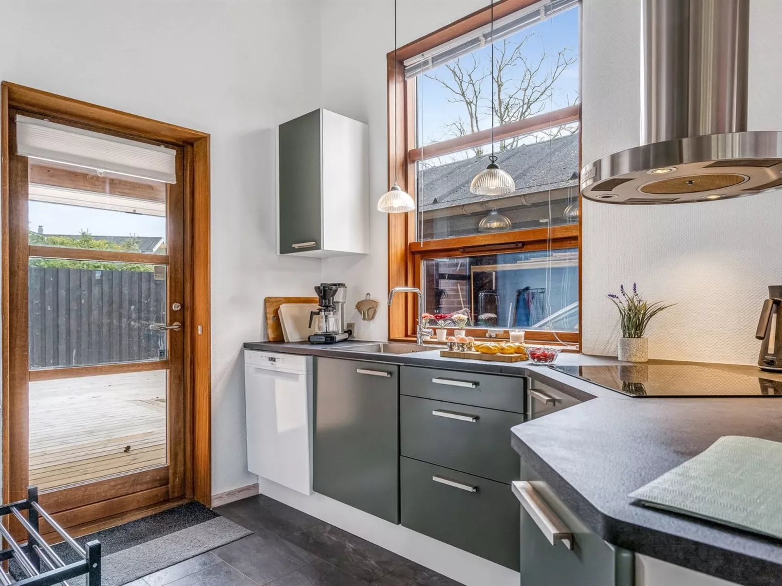 "Gitte" -  from the sea-Binnen