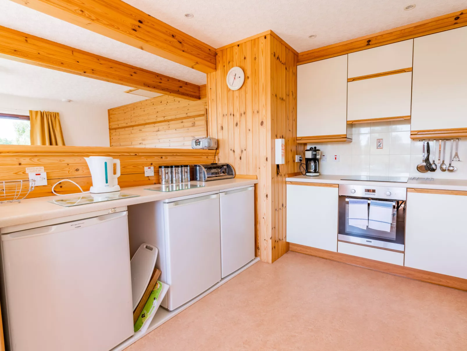 Achmony Secluded Westend-Binnen