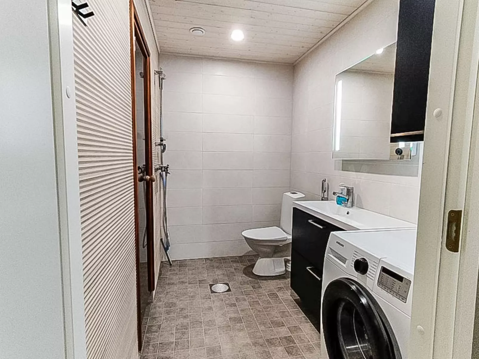 Vuokatin loiste 9 a 2-Binnen