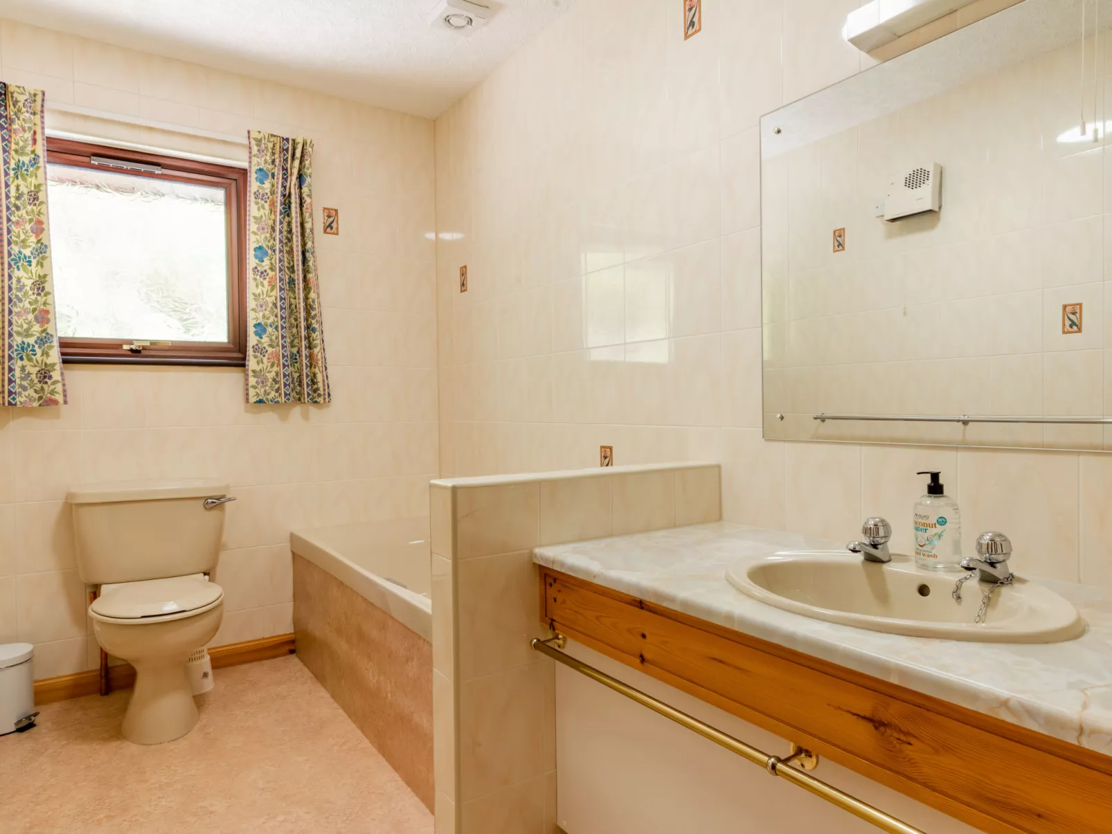 Achmony Secluded Westend-Binnen
