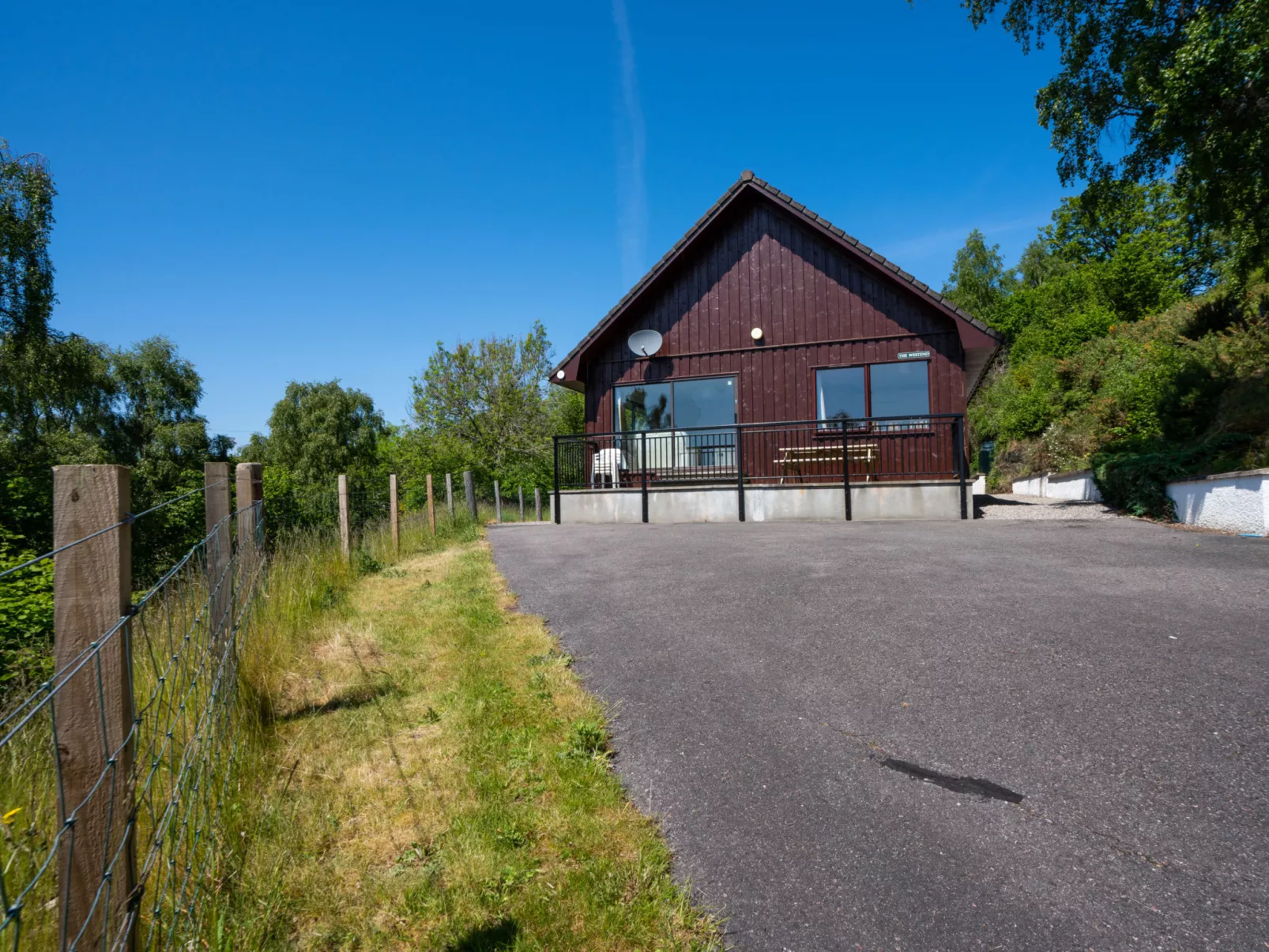 Achmony Secluded Westend-Buiten