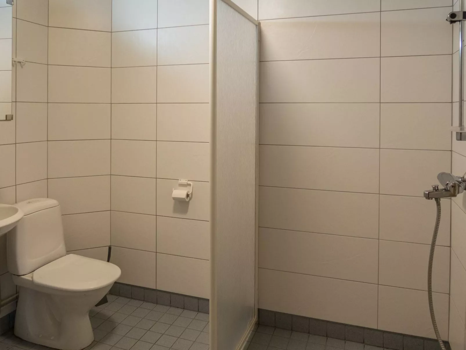 Vaarapirtti / tähti-Binnen