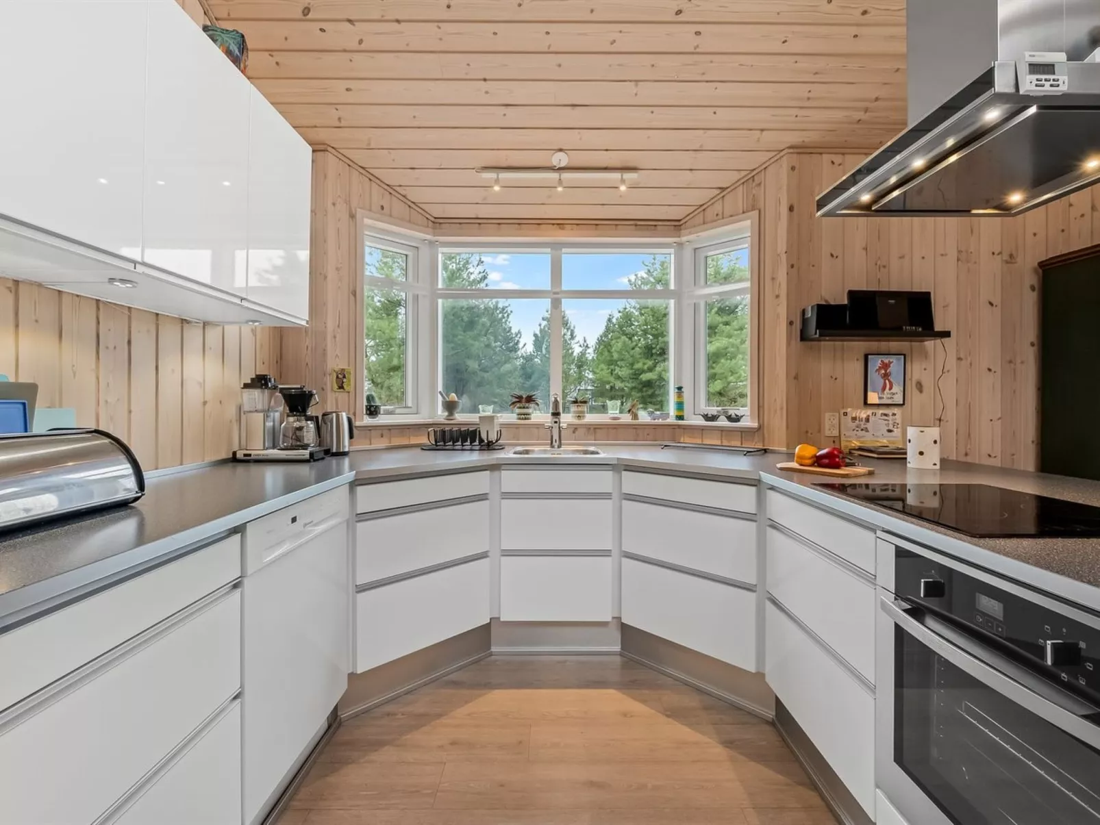 "Teija" - 600m to the fjord-Binnen