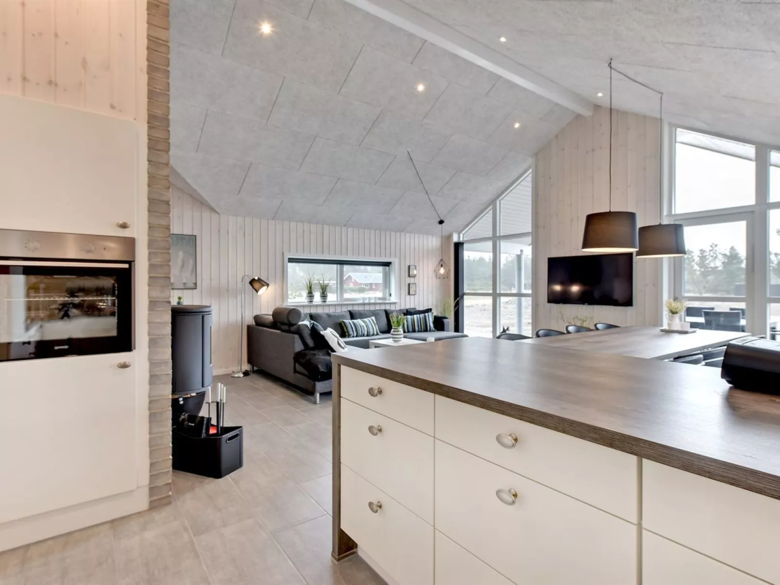 "Hwithoveth" - 1.4km from the sea-Binnen