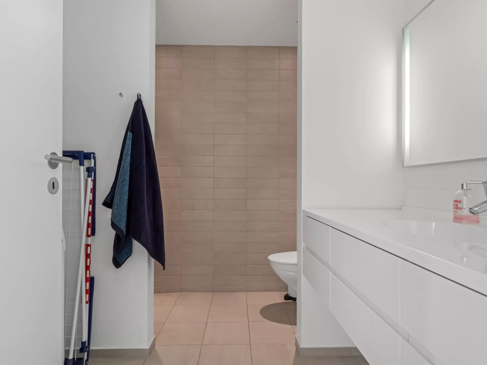 "Anita" - 575m from the sea-Binnen