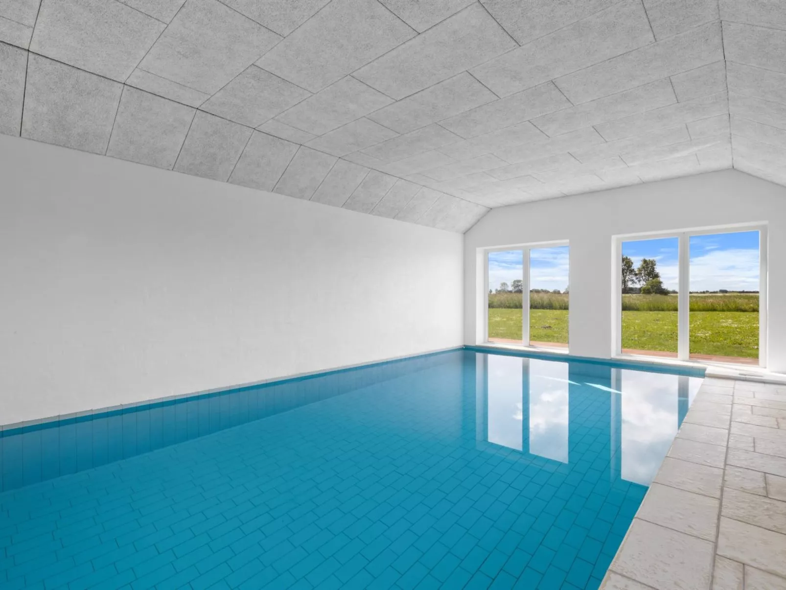 "Ung" - 460m from the sea-Buiten