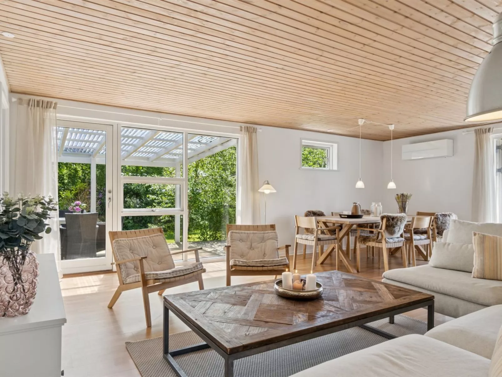 "Annabeth" - 850m from the sea-Binnen