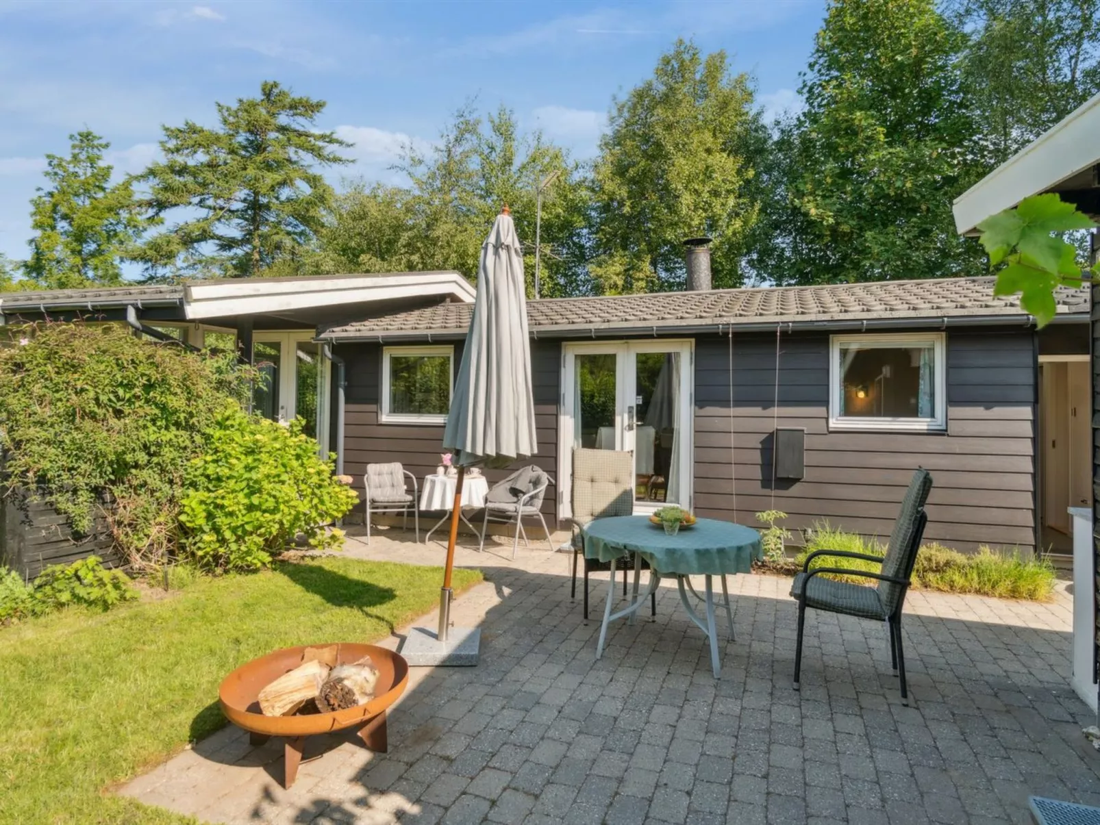 "Alfa" - 350m from the sea-Buiten