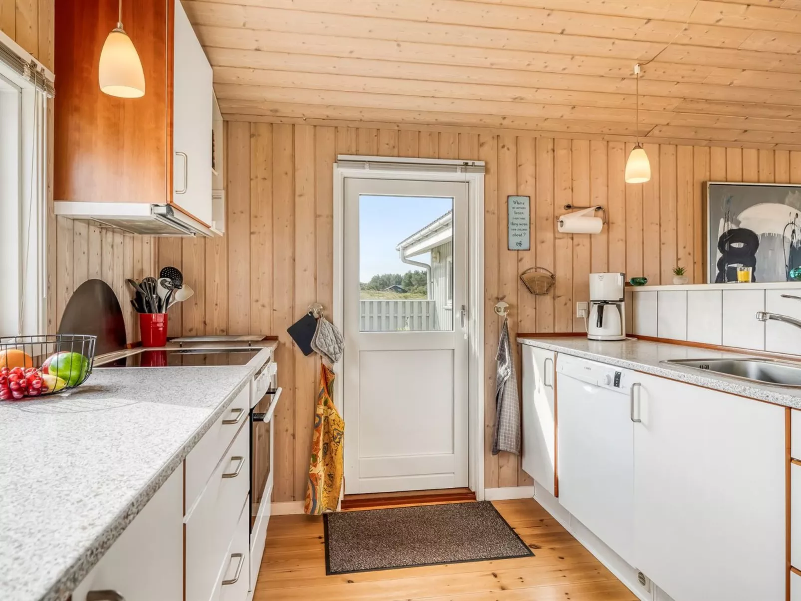 "Fridgerd" - 300m from the sea-Binnen