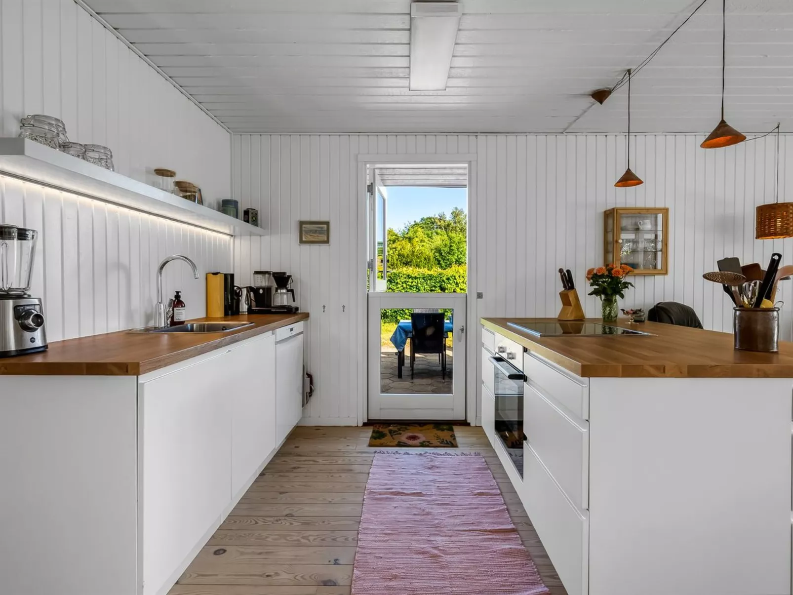 "Viktoria" - 500m from the sea-Binnen