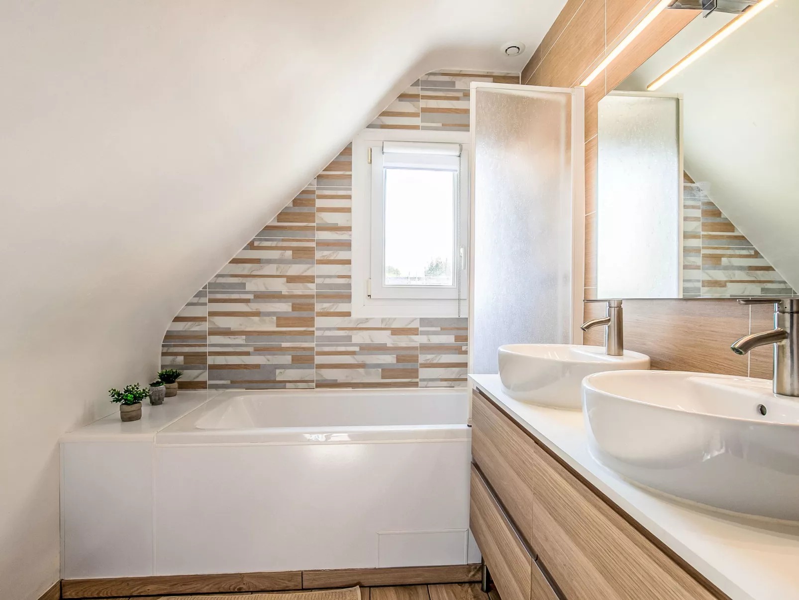 Entre Terre et Mer-Binnen