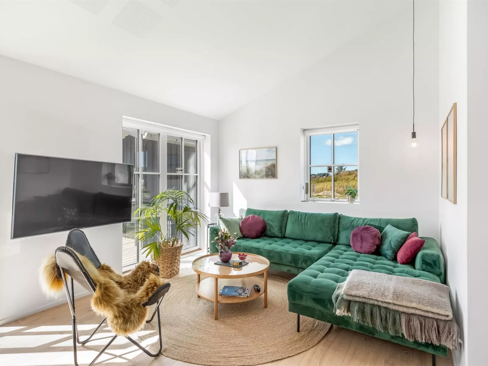 "Tjure" - 500m from the sea-Binnen