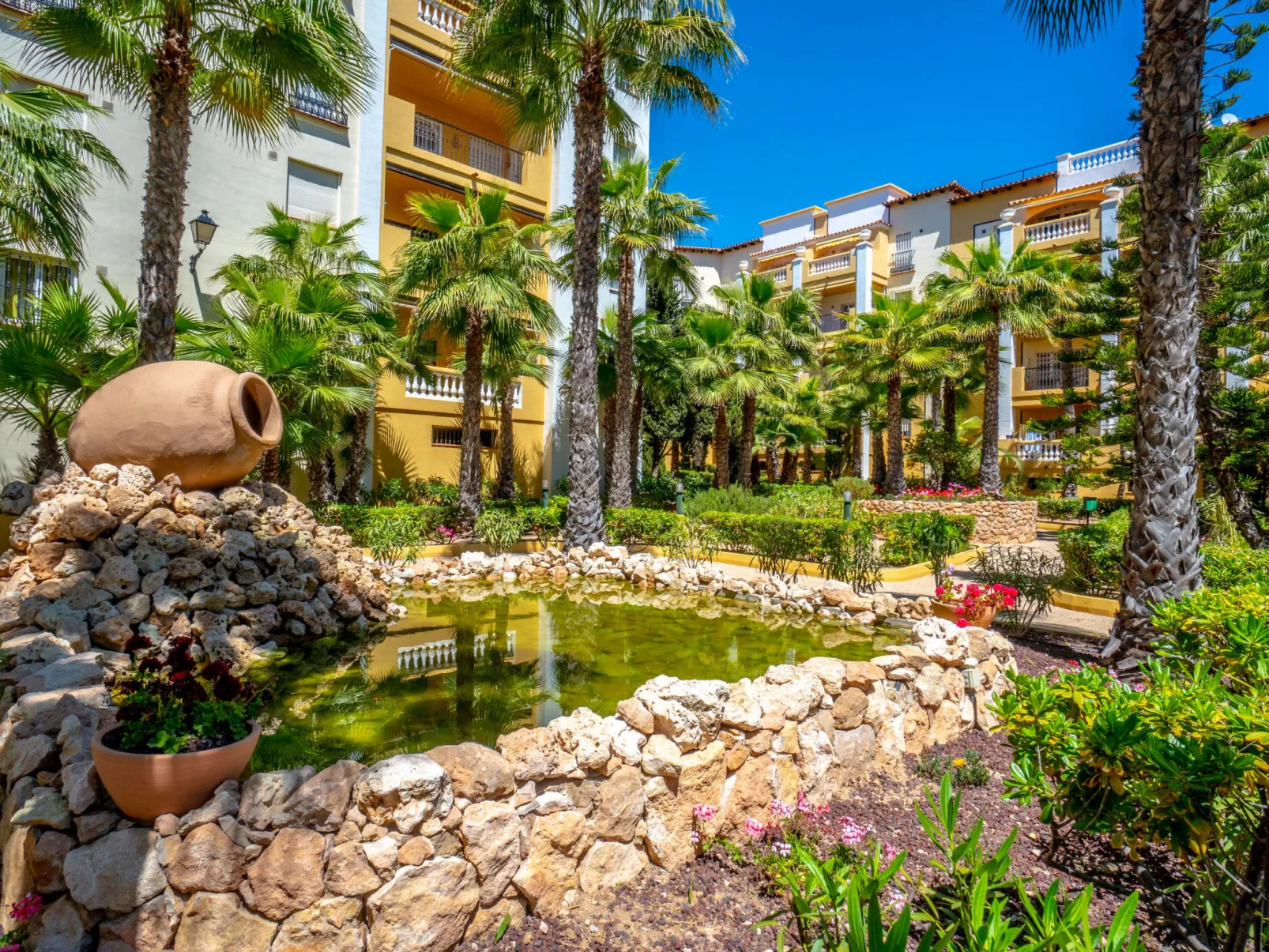 Aldea del Mar-Buiten