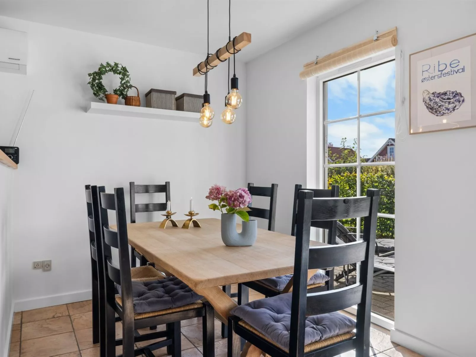 "Dior" - 300m from the sea-Binnen