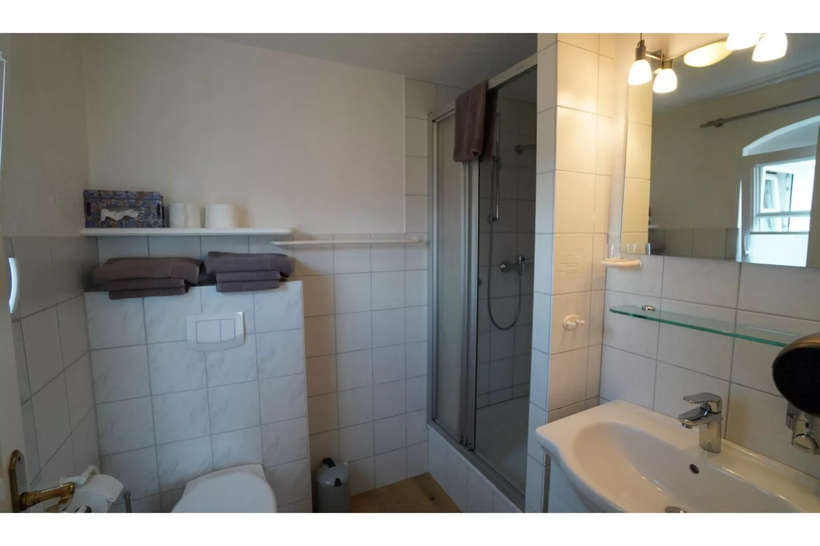 Ferienhaus Hilligenlei-Badkamer