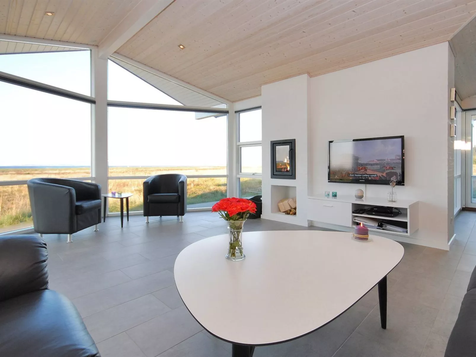 "Arisa" - 100m to the fjord-Binnen