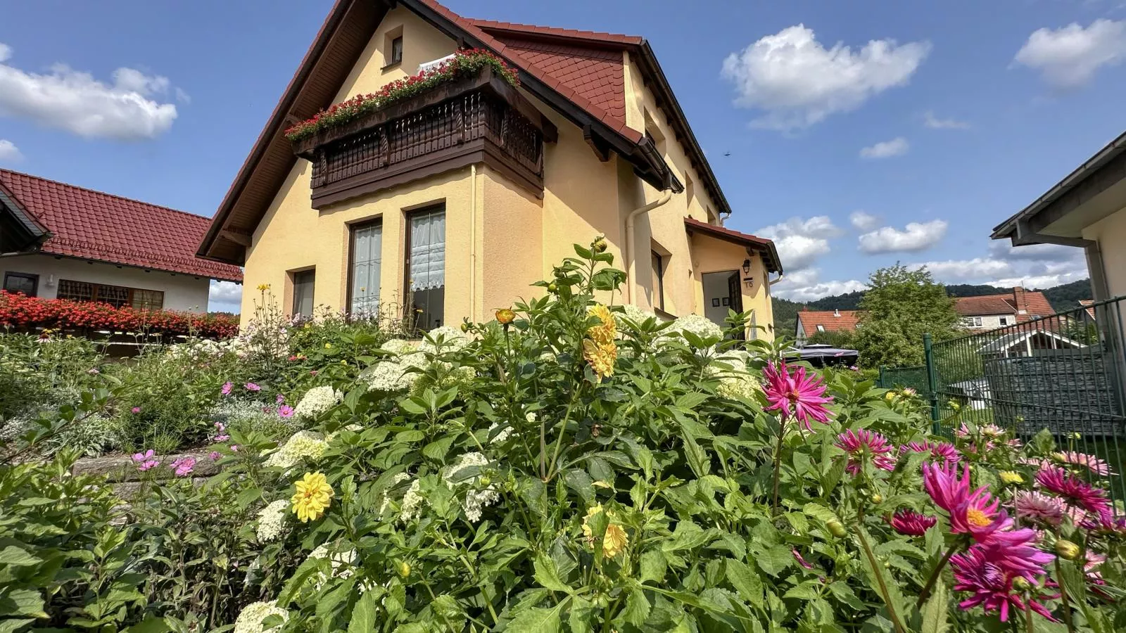 Am Tennelberg-Buitenkant zomer