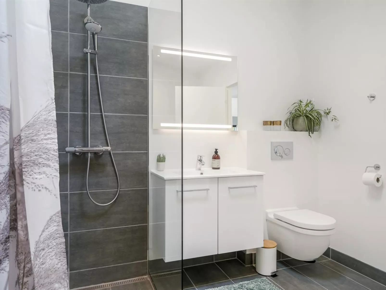 "Lennart" - 500m to the fjord-Binnen