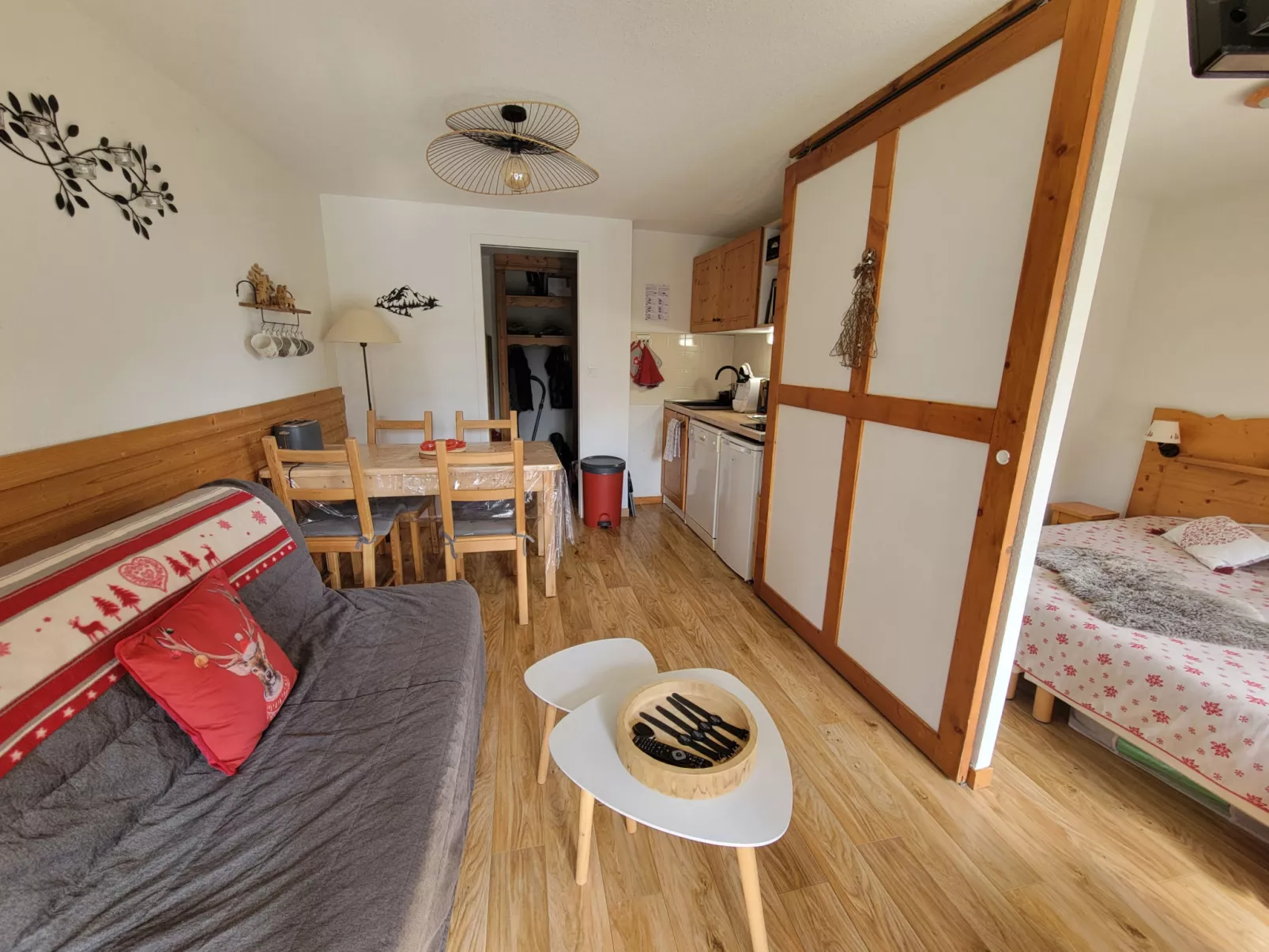 V du Bachat Arolles A-Buiten