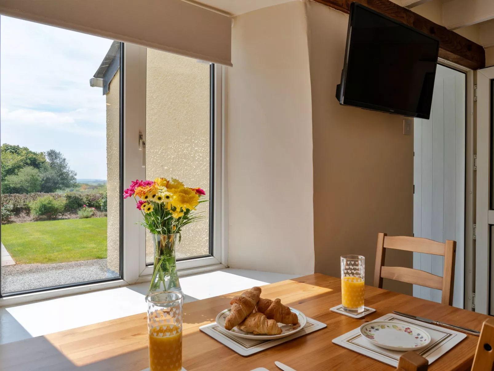 Cutkieve Farm Cottage-Binnen