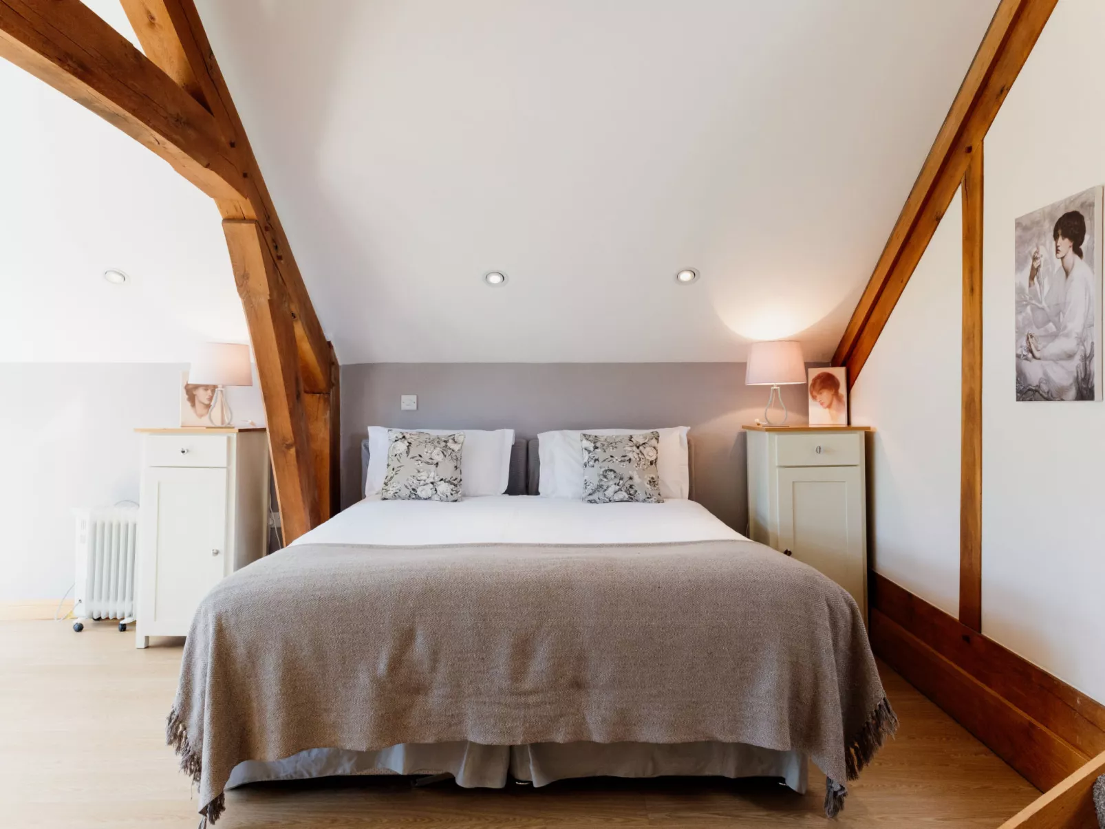 The Welsh Barn-Binnen